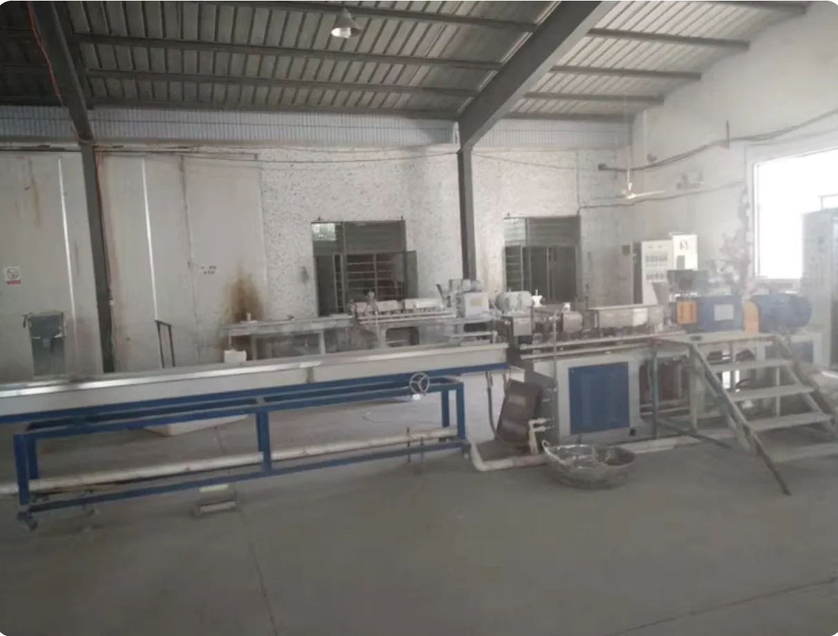 Masterbatch production equipment in the Sinfone facility